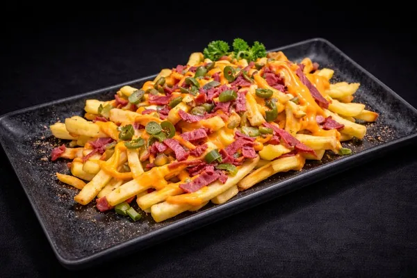 Cheese beef fries